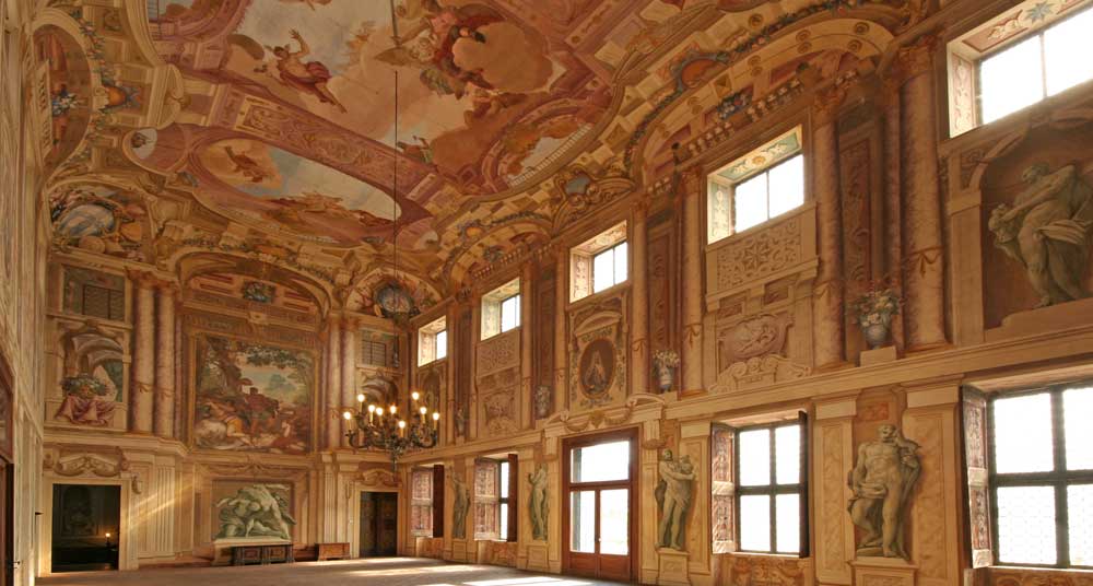 Salone dei Titani di Villa Arvedi