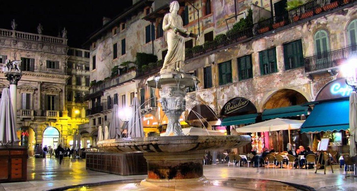 Piazza Erbe di Verona by Night
